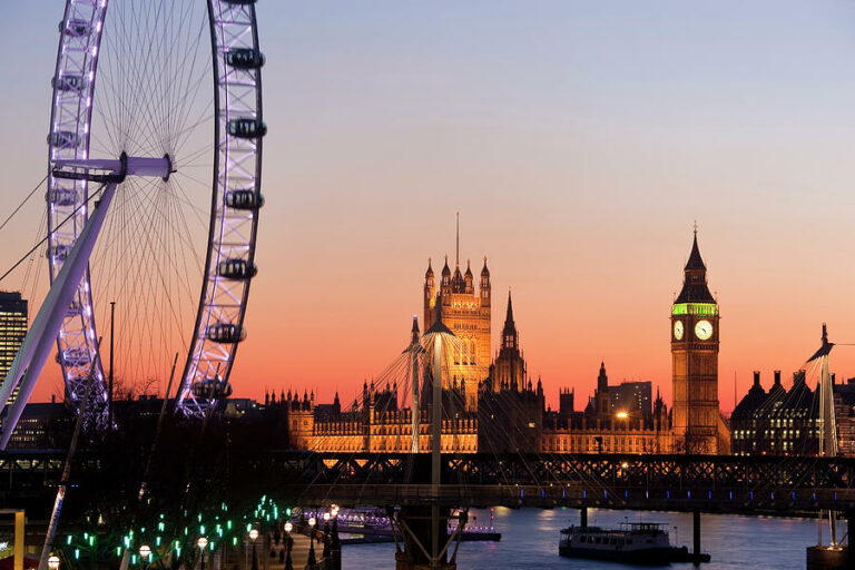 houses-of-parliament--the-london-eye-peter-adams